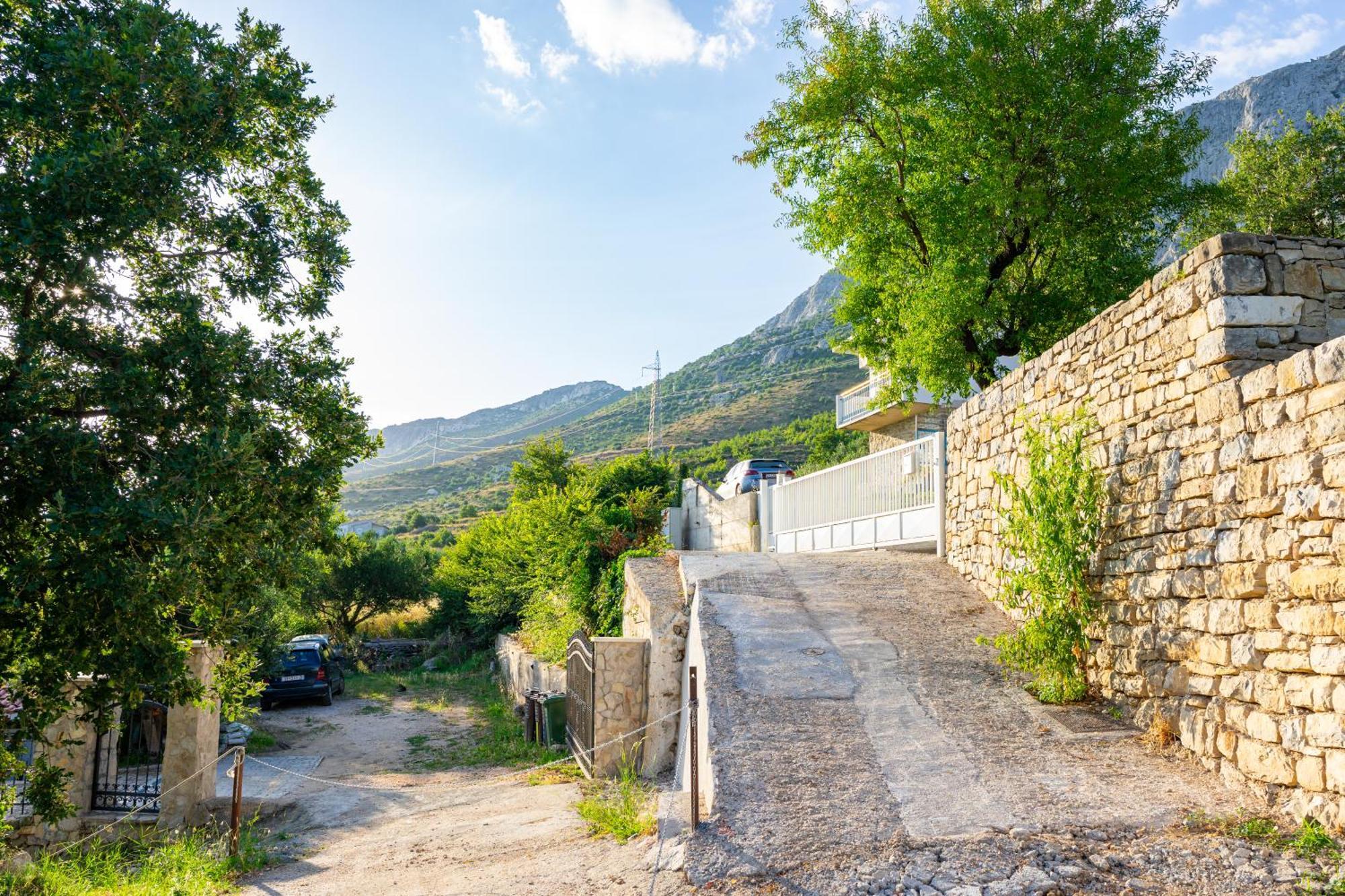 הוילה Olive Garden House In Zrnovnica With A View & Bbq מראה חיצוני תמונה