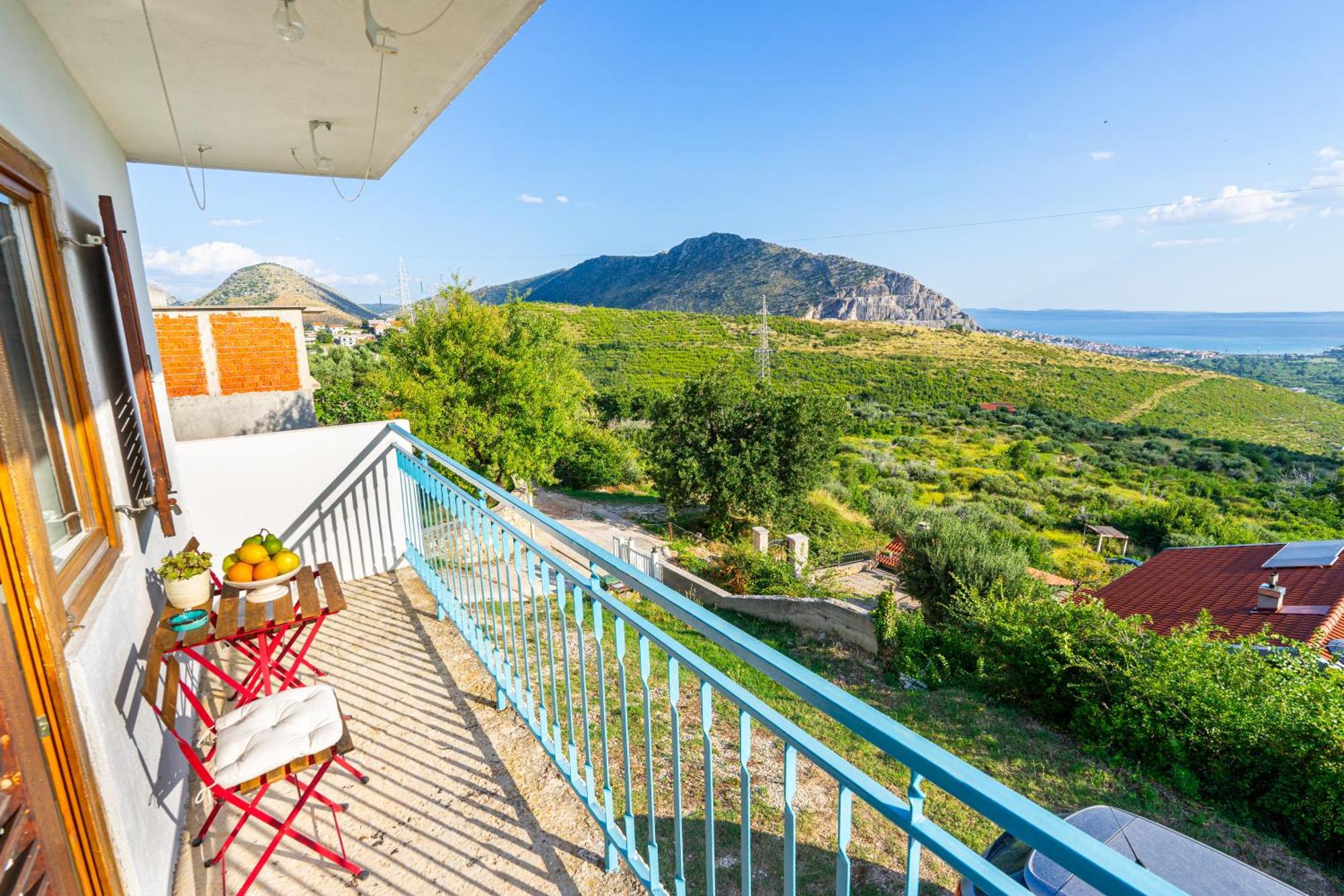 הוילה Olive Garden House In Zrnovnica With A View & Bbq מראה חיצוני תמונה